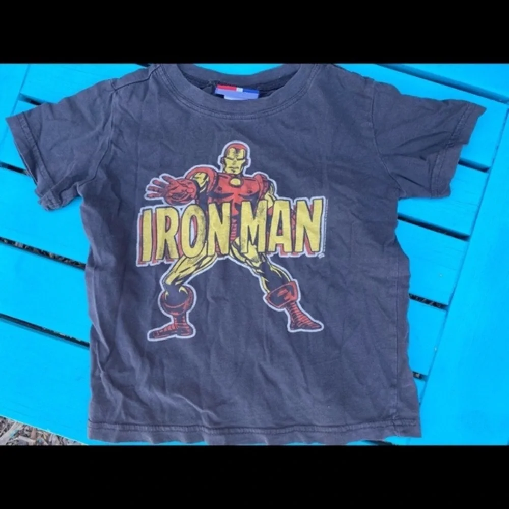 2 SUPER HERO tees I 2T